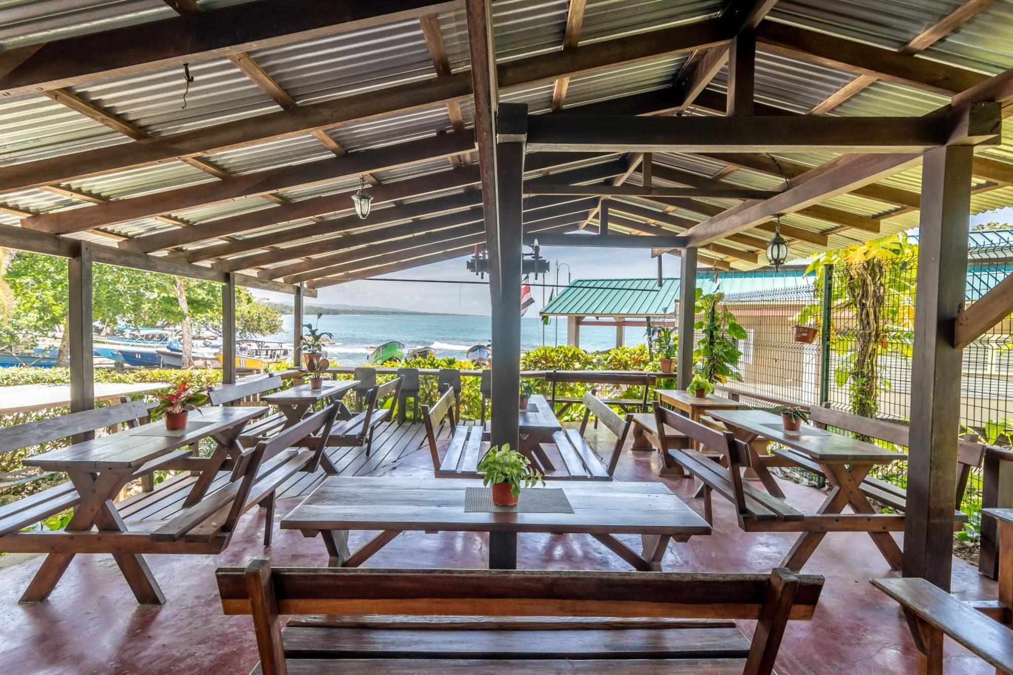 Cabinas Arrecife Cahuita Dış mekan fotoğraf